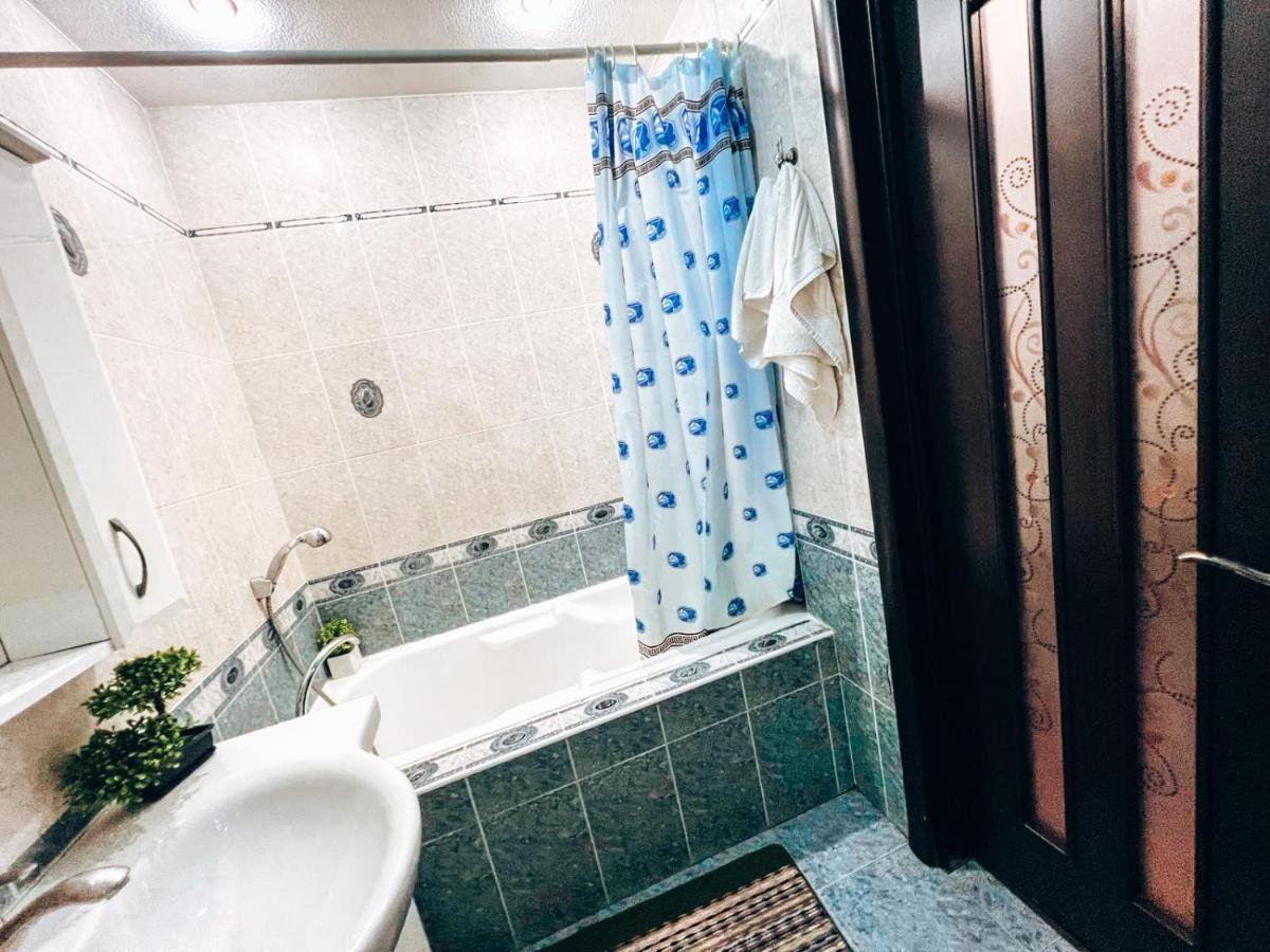 Квартира В Центре Крещатика Kiev Ngoại thất bức ảnh